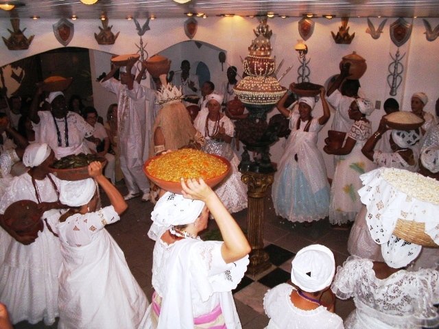 A Fé Dentro Candomblé: Um Culto aos Òrìṣà ou aos Zeladores/ Zeladoras?